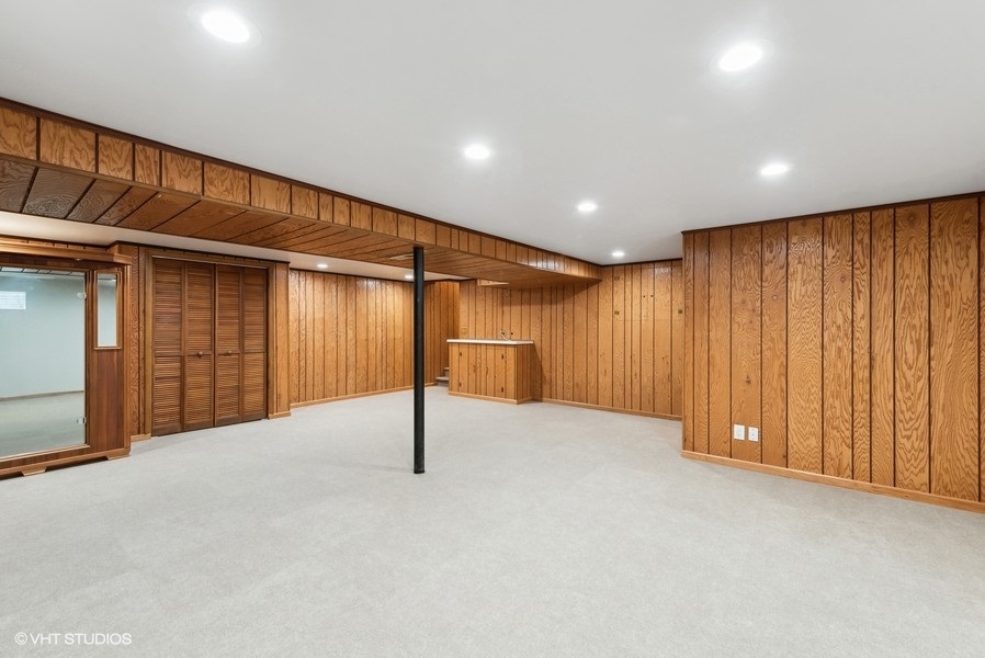 2351 Federal Circle Lindenhurst, IL 60046 - Photo 13 of 19