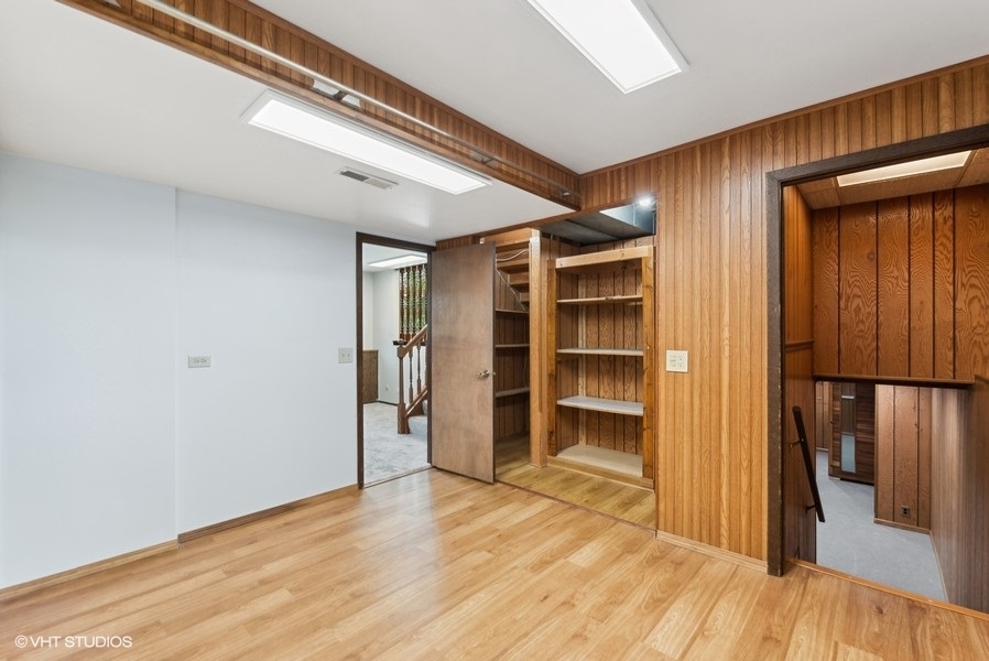 2351 Federal Circle Lindenhurst, IL 60046 - Photo 14 of 19