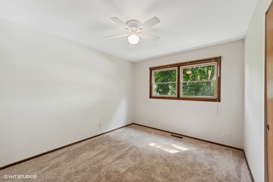 2351 Federal Circle Lindenhurst, IL 60046 - Photo 8 of 19