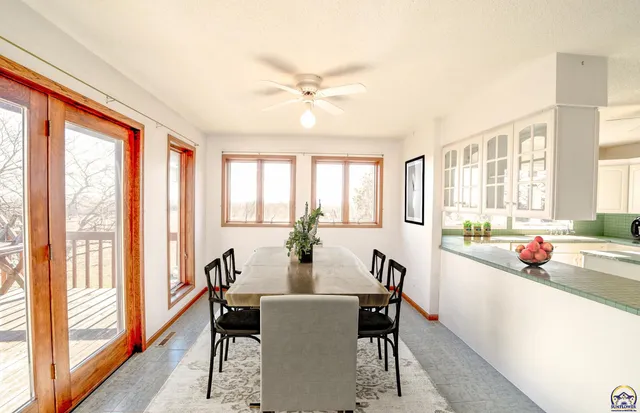 $1,100,000 | 27125 Doyle Creek Road, St. Marys, KS 66536