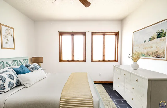 $1,100,000 | 27125 Doyle Creek Road, St. Marys, KS 66536