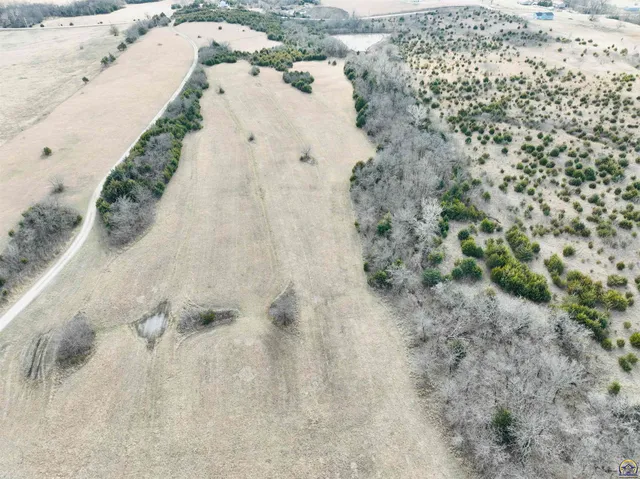 $1,100,000 | 27125 Doyle Creek Road, St. Marys, KS 66536