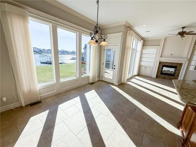 $975,000 | 1427 Young Circle, Raymore, MO 64083