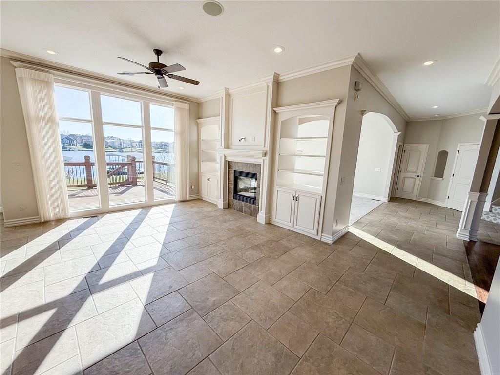 1427 Young Circle Raymore, MO 64083 - Photo 15 of 65