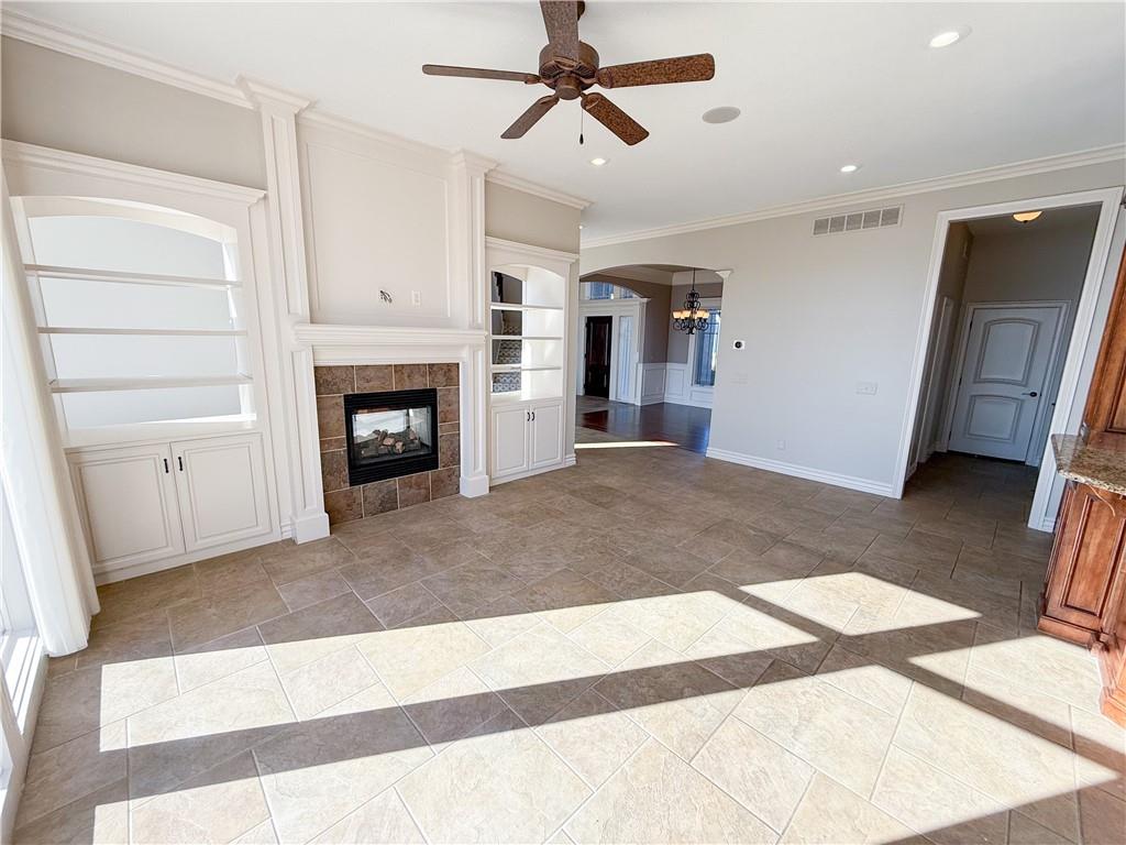 1427 Young Circle Raymore, MO 64083 - Photo 19 of 65