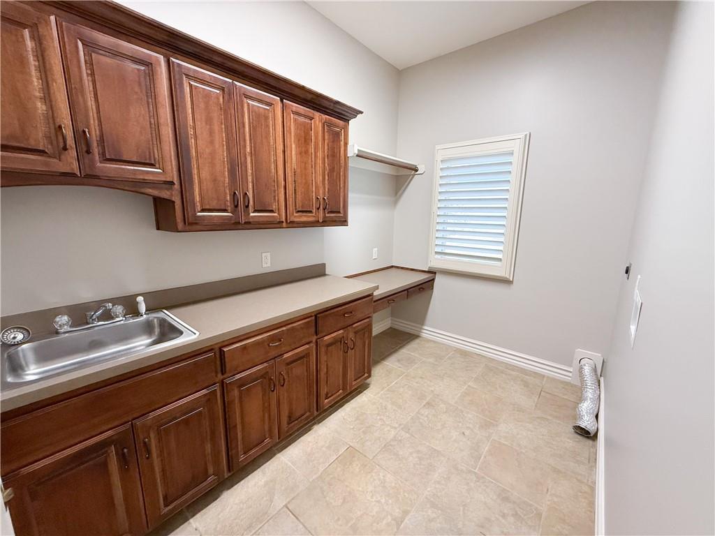 1427 Young Circle Raymore, MO 64083 - Photo 21 of 65