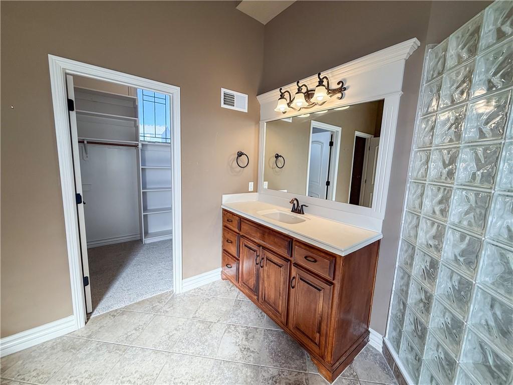 1427 Young Circle Raymore, MO 64083 - Photo 29 of 65