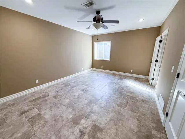 $975,000 | 1427 Young Circle, Raymore, MO 64083