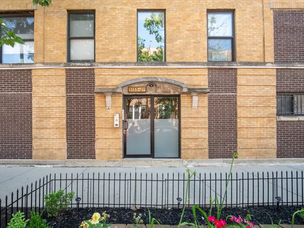 $225,000 | 5133 North Winthrop Avenue, Unit 4B, Chicago, IL 60640