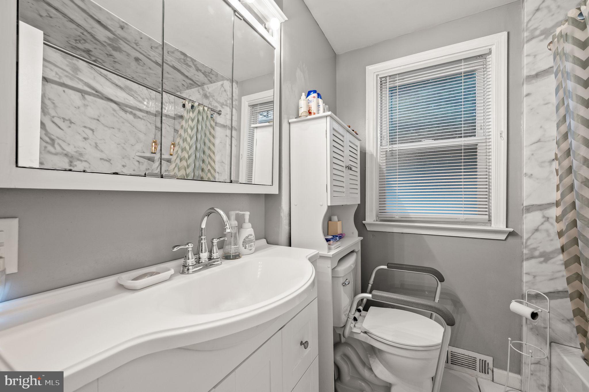 820 Westfield Road Springfield, PA 19064 - Photo 13 of 35 Main floor bathroom