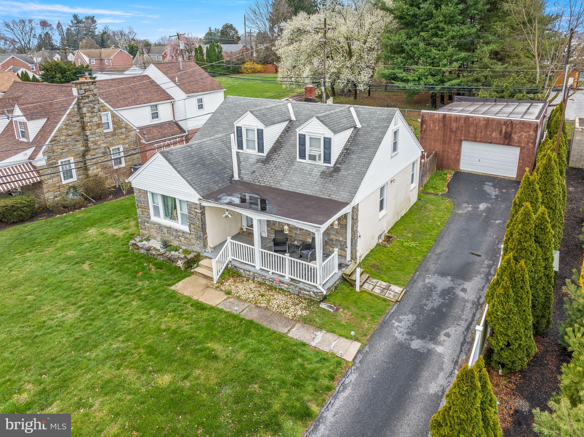 820 Westfield Road Springfield, PA 19064 - Photo 3 of 35