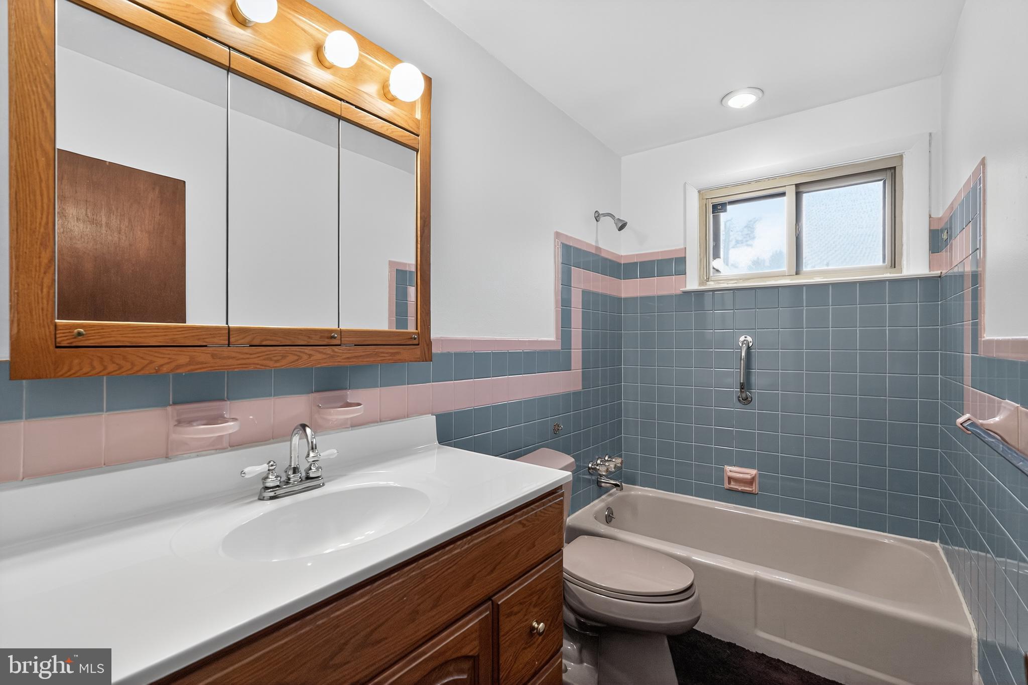 1012 Twist Road Philadelphia, PA 19115 - Photo 21 of 30 a bathroom with a sink a toilet and shower