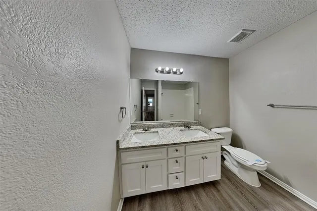 $2,595 | 4763 Parkmount Drive, Fort Worth, TX 76137