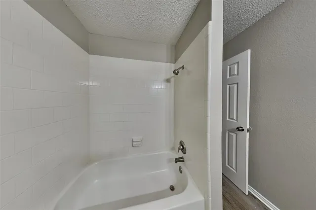 $2,595 | 4763 Parkmount Drive, Fort Worth, TX 76137