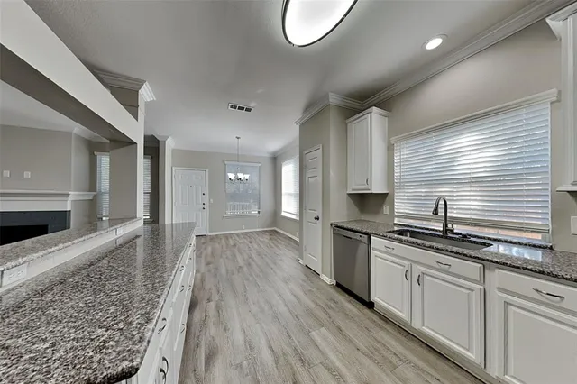 $2,595 | 4763 Parkmount Drive, Fort Worth, TX 76137