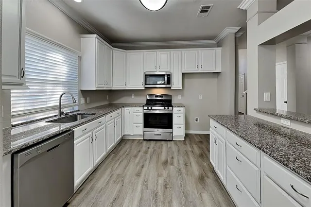 $2,595 | 4763 Parkmount Drive, Fort Worth, TX 76137