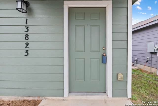 $1,300 | 13823 Ostrich Run, San Antonio, TX 78252