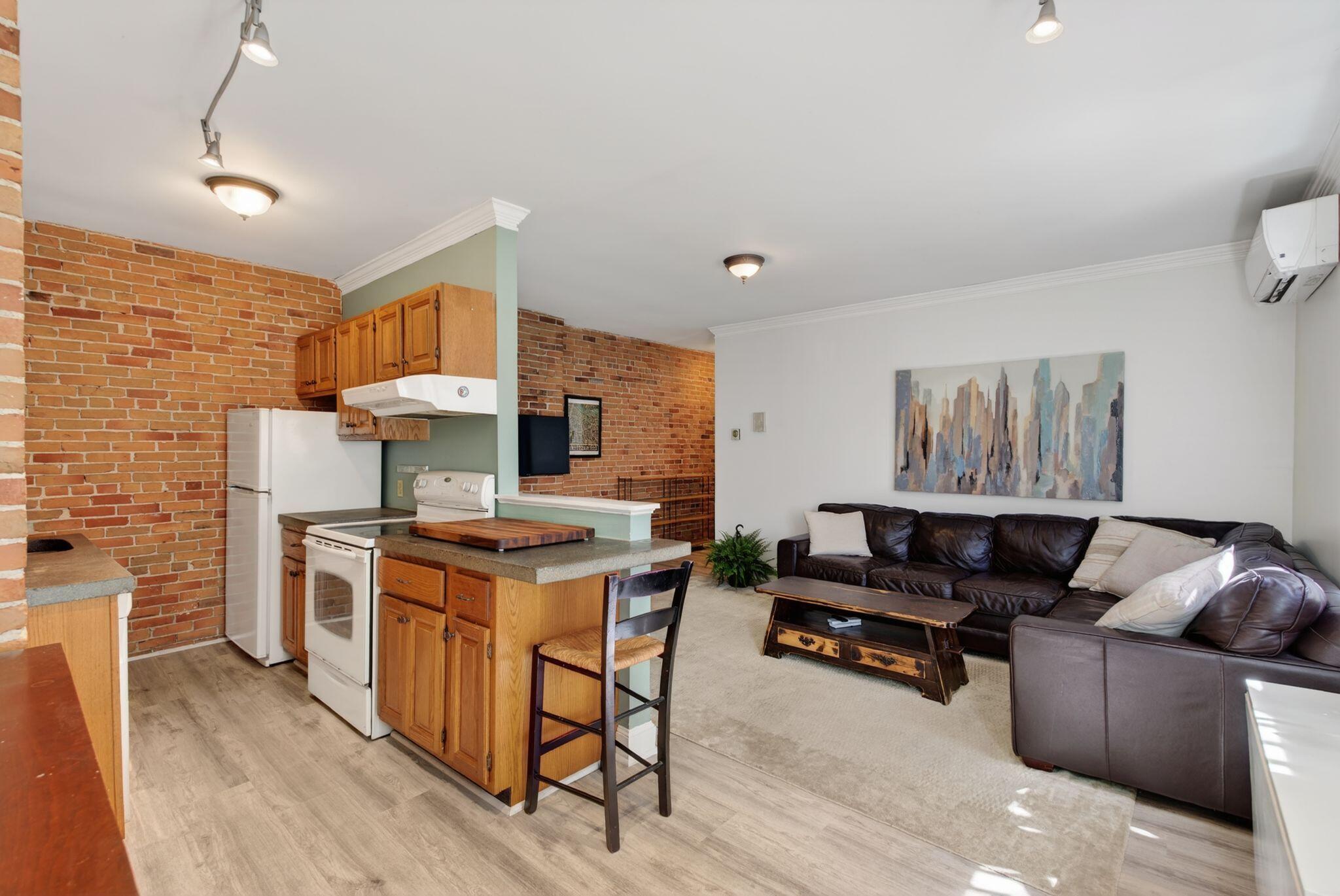 289 Spring Street, Unit 2 Portland, ME 04102 - Photo 7 of 33 23_DSC07520