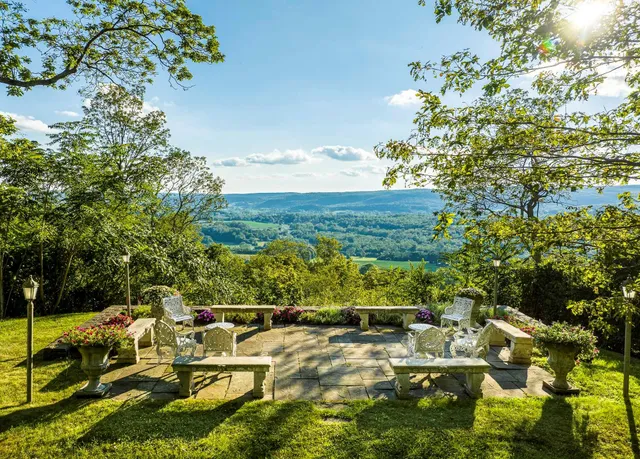 $895,000 | 108 Westerly Ridge Drive, Amenia, NY 12501