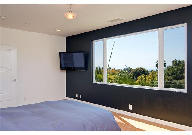 1585 Burgundy Road Encinitas, CA 92024 - Photo 12 of 25