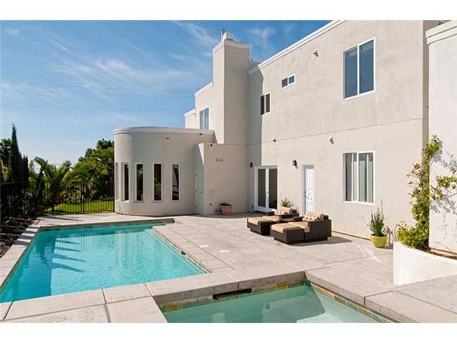 1585 Burgundy Road Encinitas, CA 92024 - Photo 22 of 25