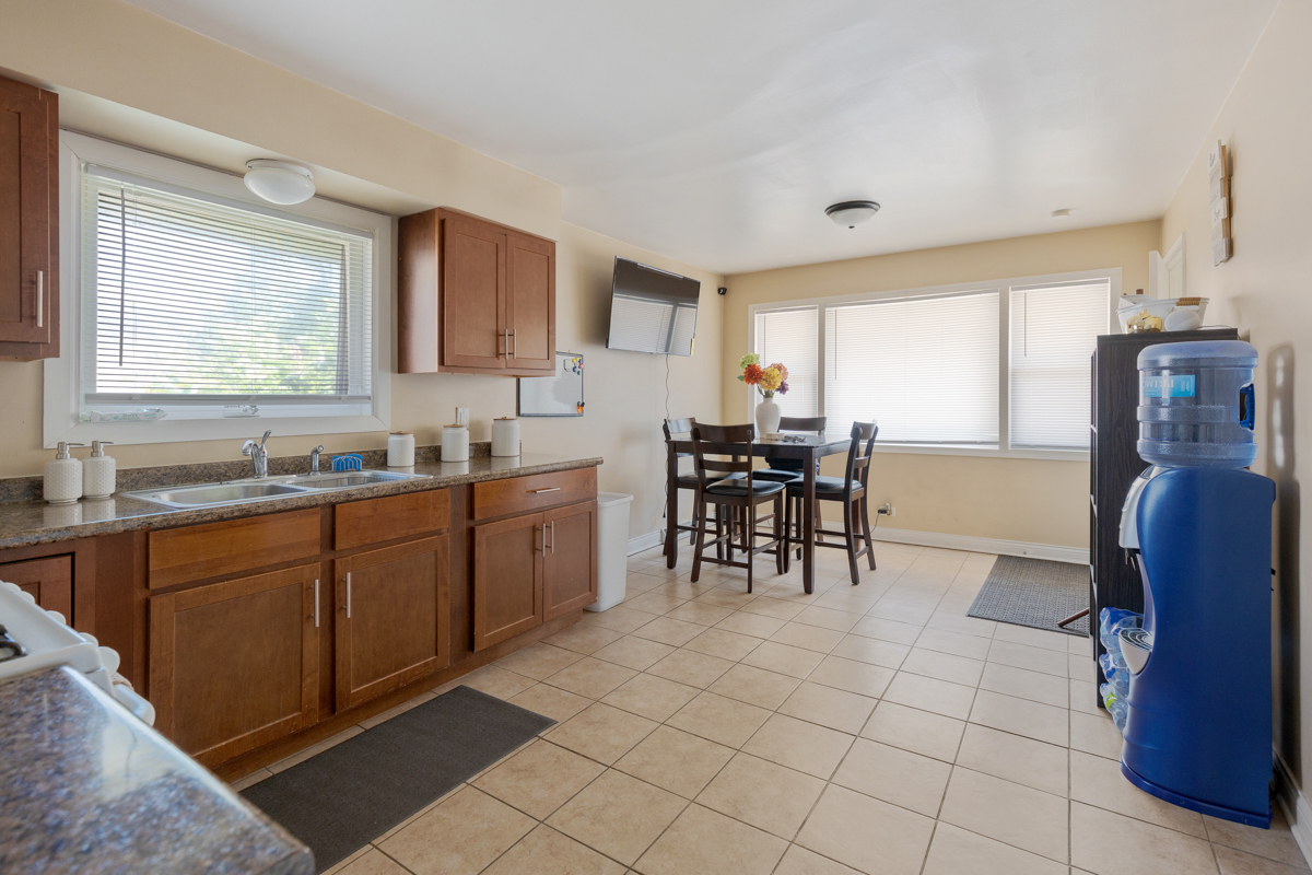 3045 Sangamon Street Steger, IL 60475 - Photo 3 of 16 Gallery Image 3