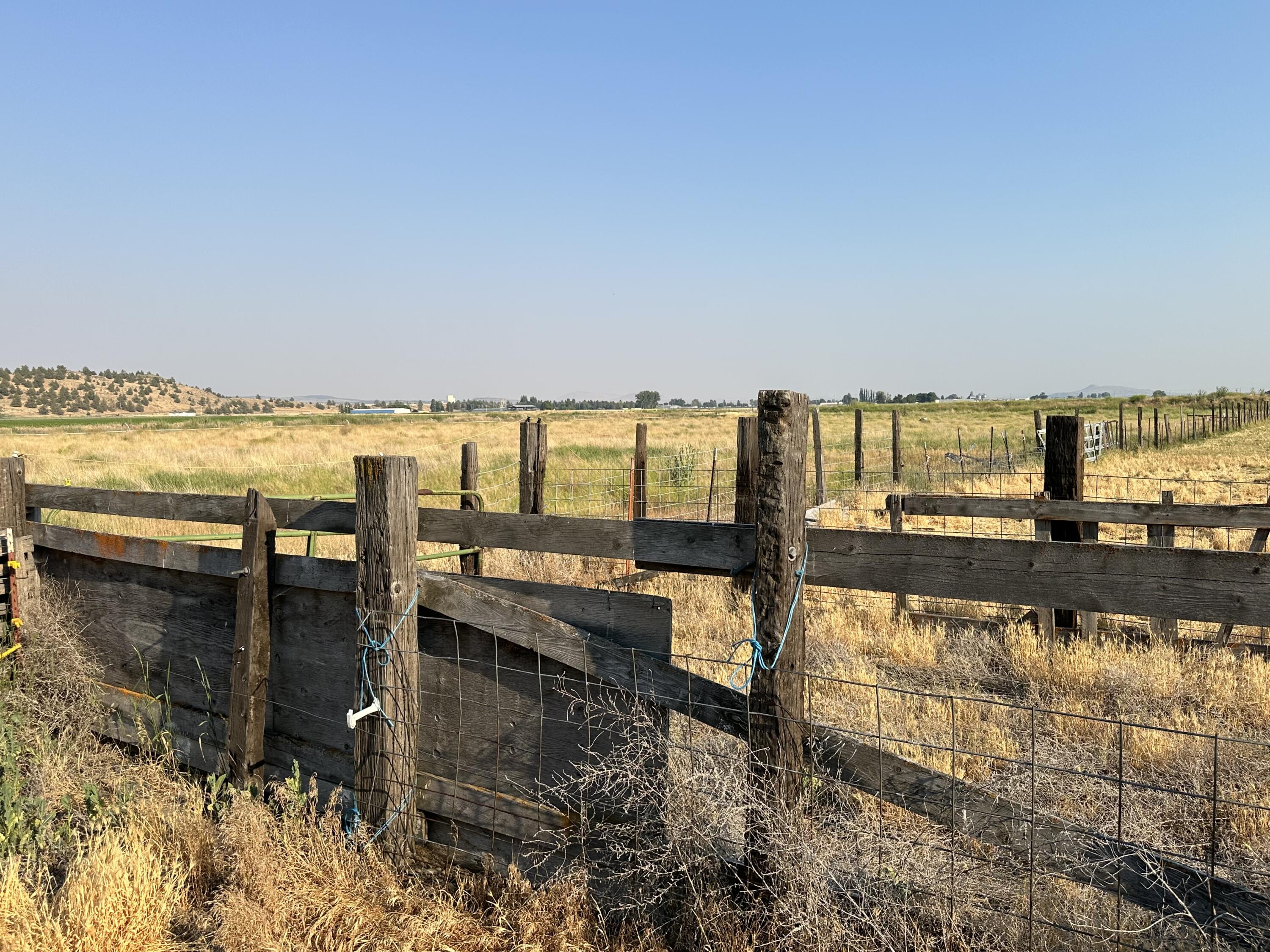 29828 Micka Road Malin, OR 97632 - Photo 29 of 53 IMG_0254