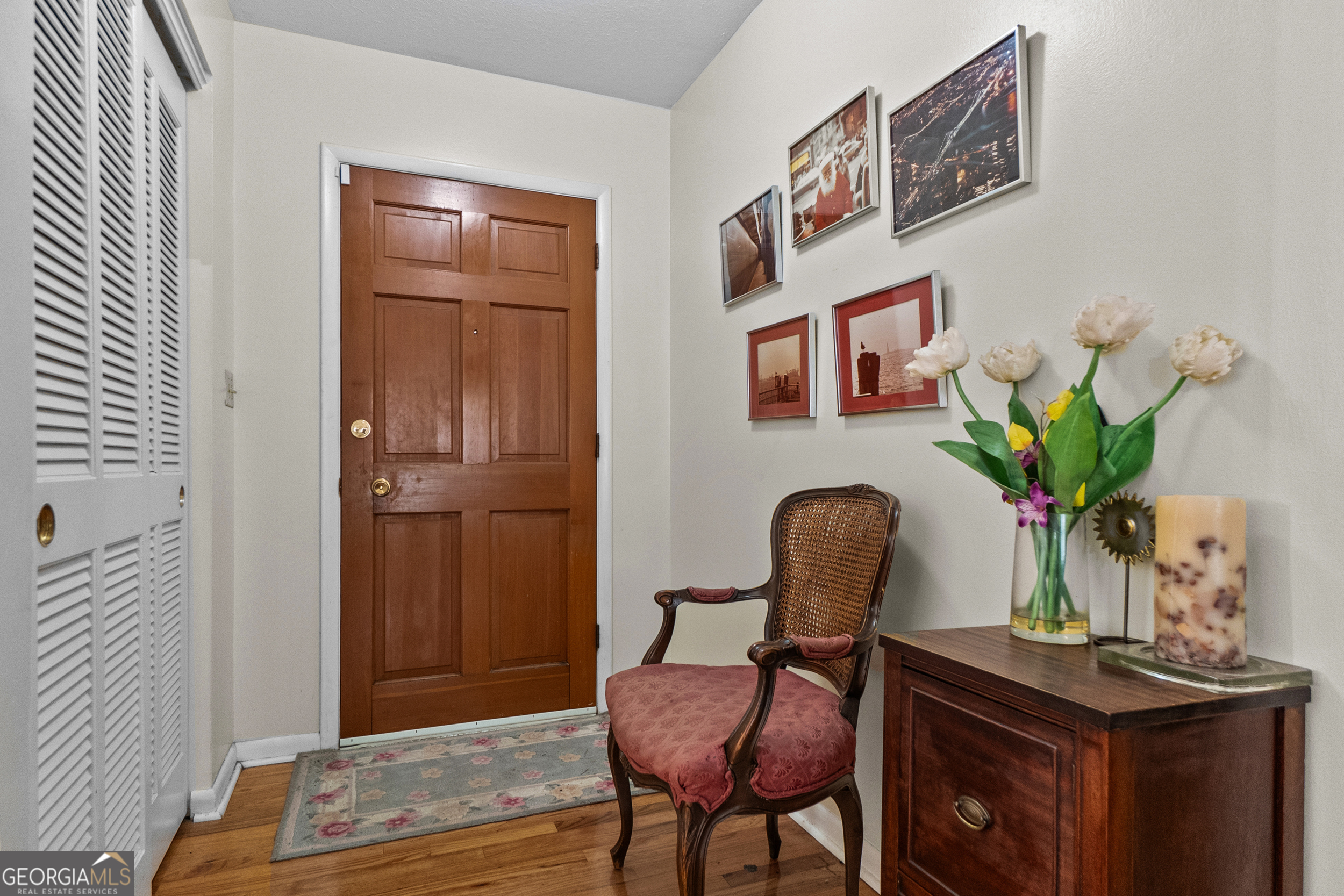 2101 Goldendale Lane Albany, GA 31721 - Photo 13 of 59 a view of a workspace with furniture and a potted plant