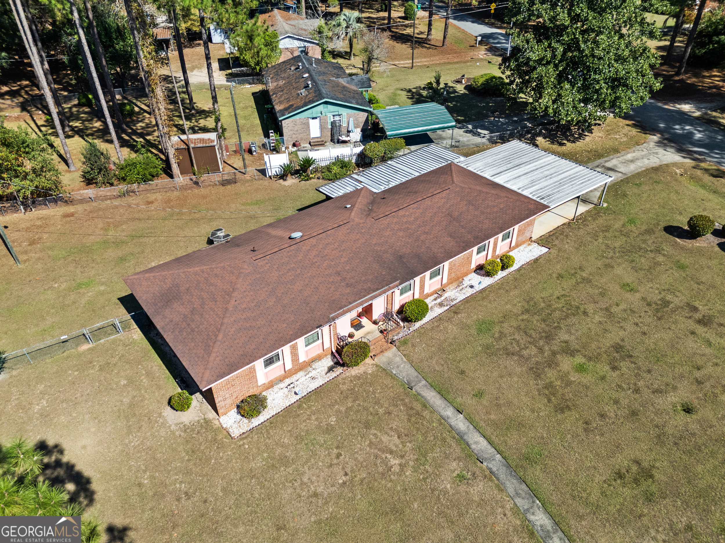 2101 Goldendale Lane Albany, GA 31721 - Photo 2 of 59