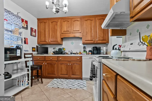 a bathroom with a sink and toilet