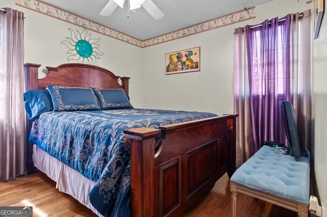 a view of a workspace with furniture