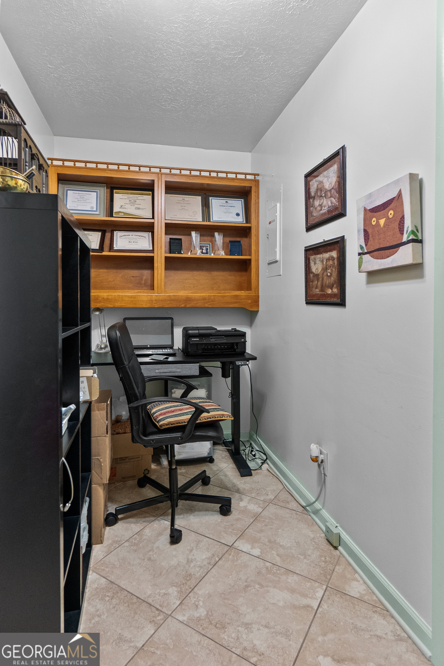 2101 Goldendale Lane Albany, GA 31721 - Photo 44 of 59 a view of a workspace with furniture