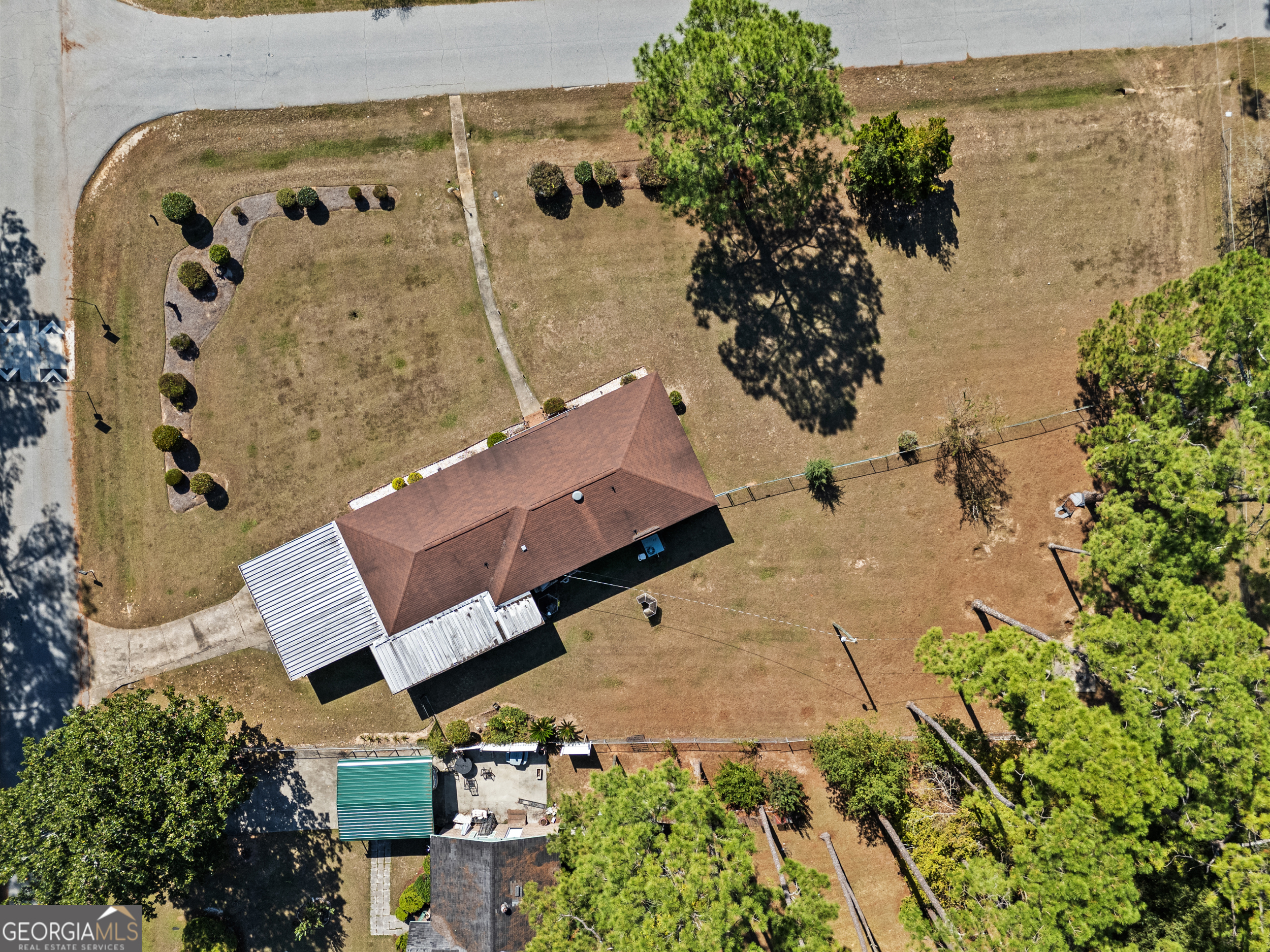2101 Goldendale Lane Albany, GA 31721 - Photo 59 of 59 an aerial view of residential houses with outdoor space