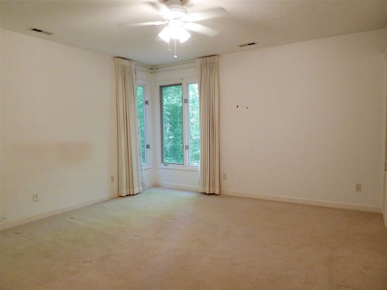 2614 Kingsley Road Raleigh, NC 27612 - Photo 8 of 18 Photo 8