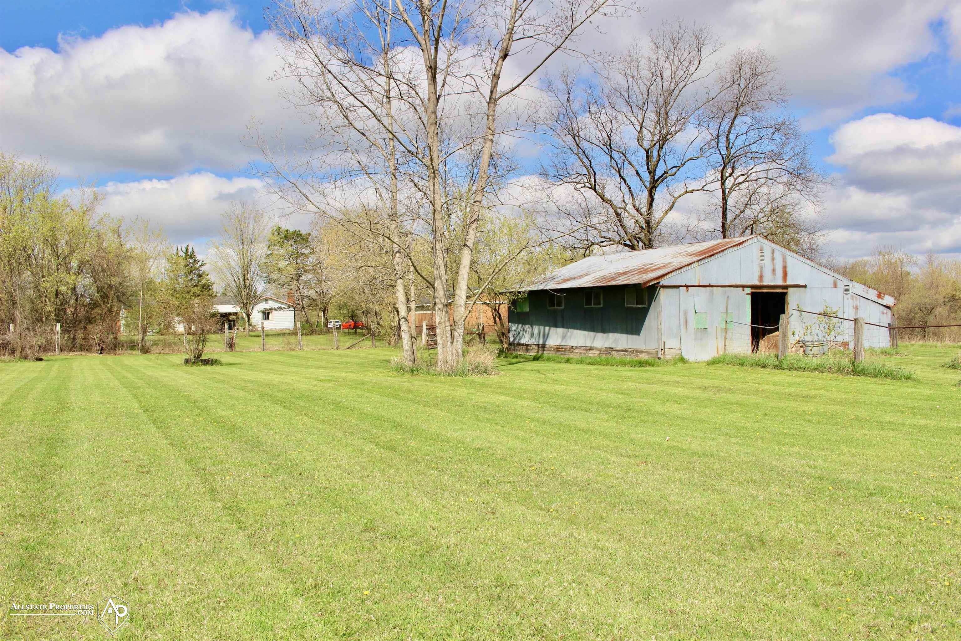 4111 South Vassar Road Davison, MI 48423 - Photo 4 of 49 50106914-3.JPG
