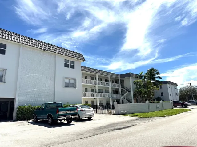 $1,450 | 6200 Northeast 22nd Way, Unit 311, Fort Lauderdale, FL 33308
