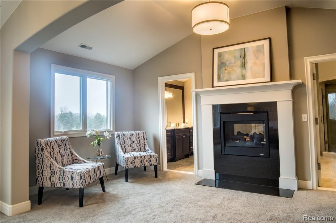 5762 Sovereign Drive Rochester, MI 48306 - Photo 13 of 19 DSC_0149.jpg