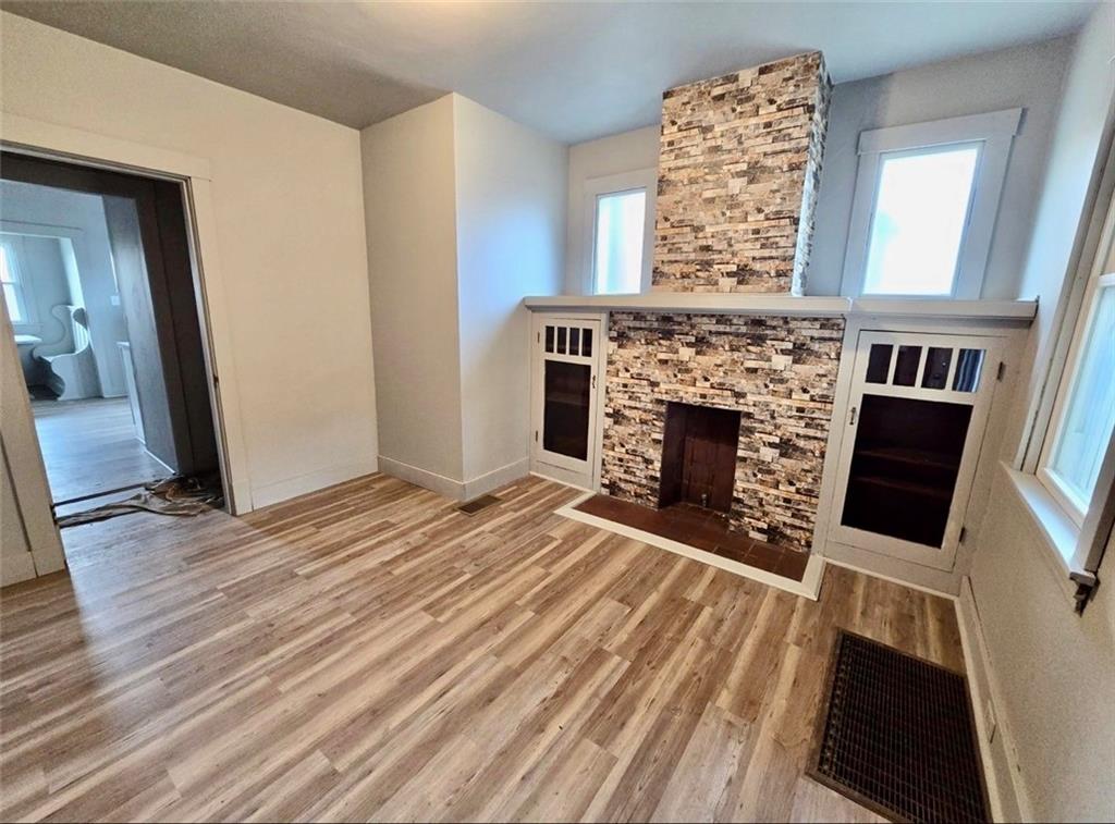 5725 Verona Road Verona, PA 15147 - Photo 5 of 40