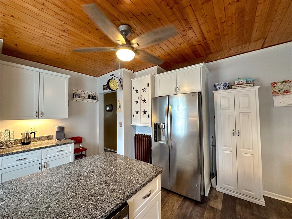 573 White Street Springfield, MA 01108 - Photo 14 of 39
