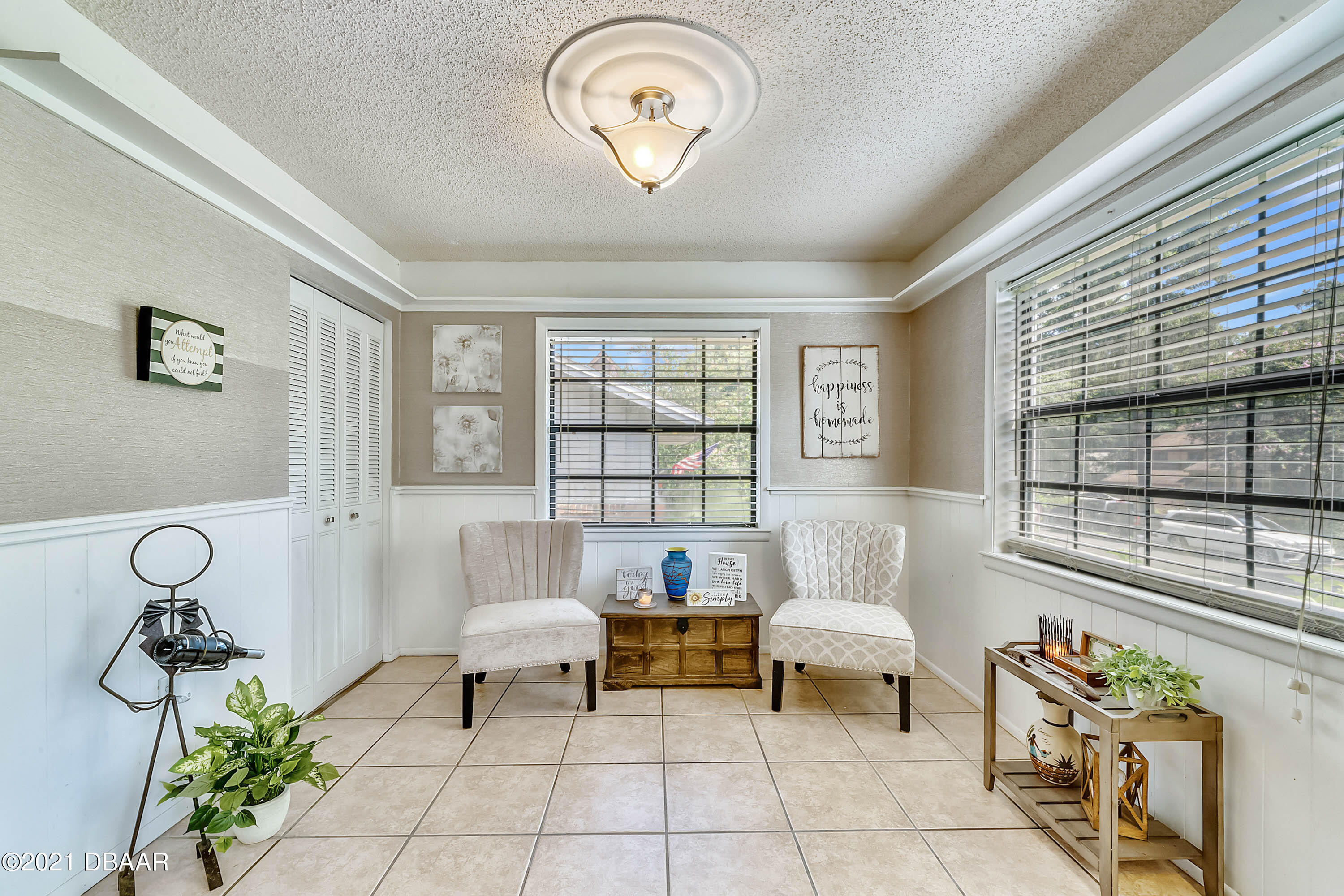 2815 Concord Road DeLand, FL 32720 - Photo 12 of 29 a living room with furniture and a window