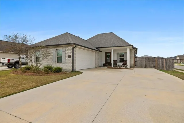 $445,000 | 13308 Belle Prairie Drive, Prairieville, LA 70769