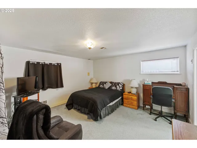 $899,000 | 1257 7th Street Southwest, Bandon, OR 97411