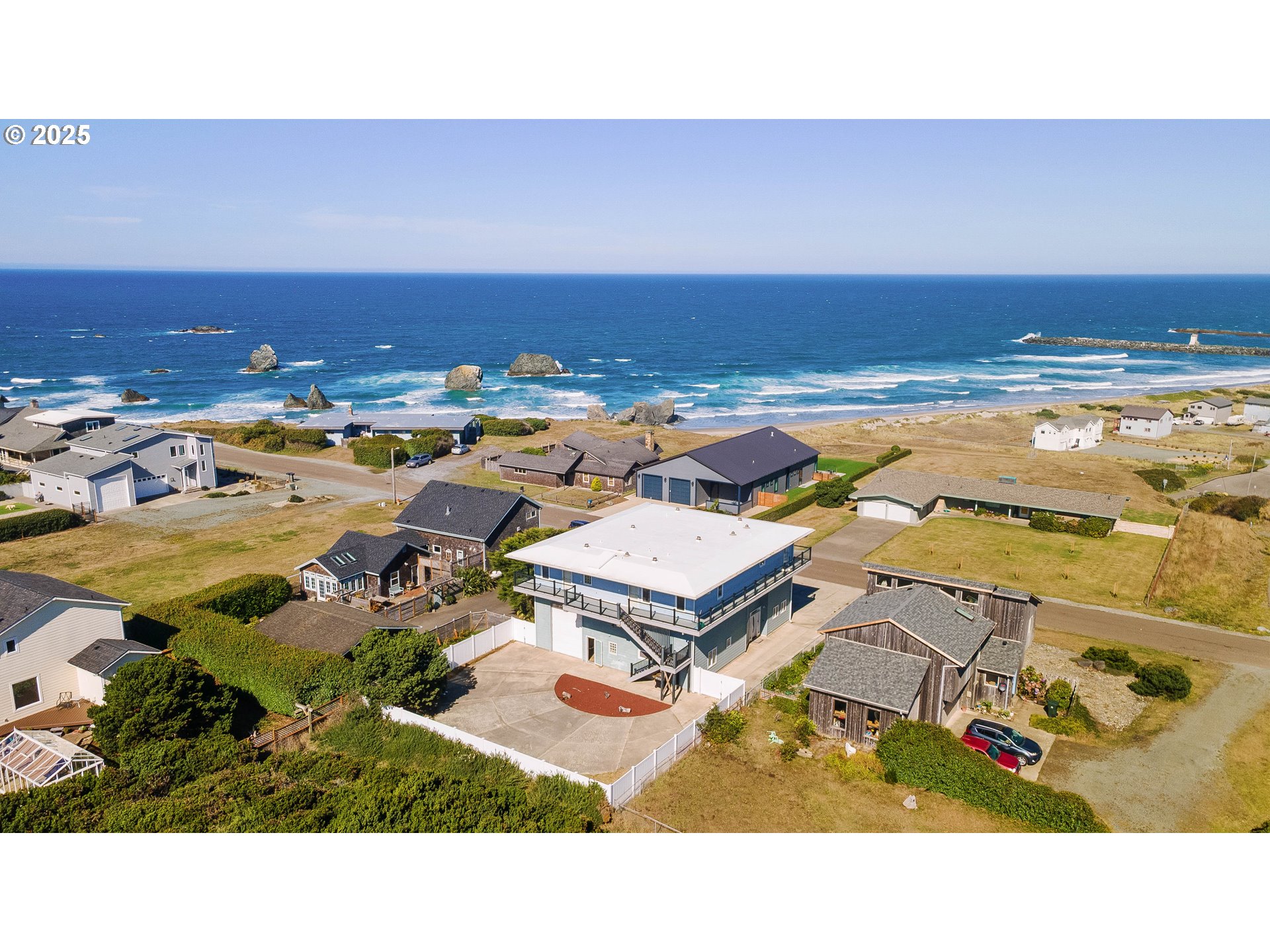 1257 7th Street Southwest Bandon, OR 97411 - Photo 3 of 48