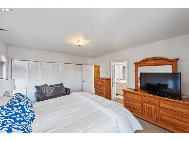 $899,000 | 1257 7th Street Southwest, Bandon, OR 97411