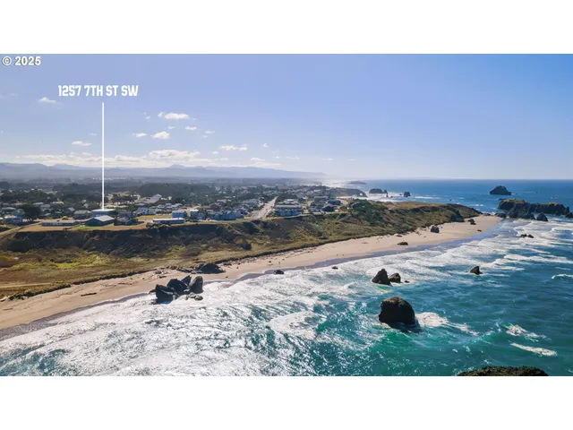 $899,000 | 1257 7th Street Southwest, Bandon, OR 97411