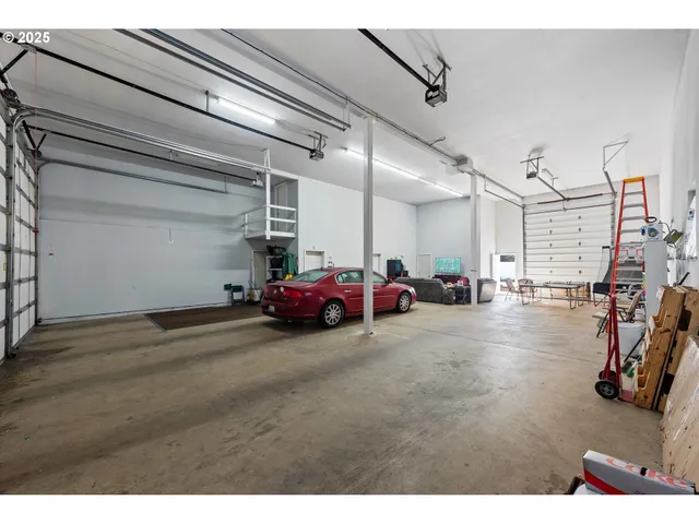 $899,000 | 1257 7th Street Southwest, Bandon, OR 97411