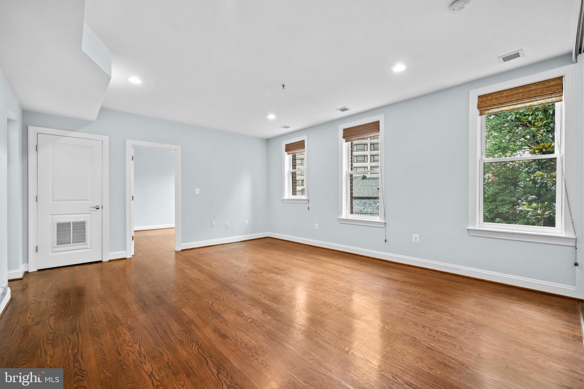 1840 Vernon Street Northwest, Unit 402 Washington, DC 20009 - Photo 5 of 25