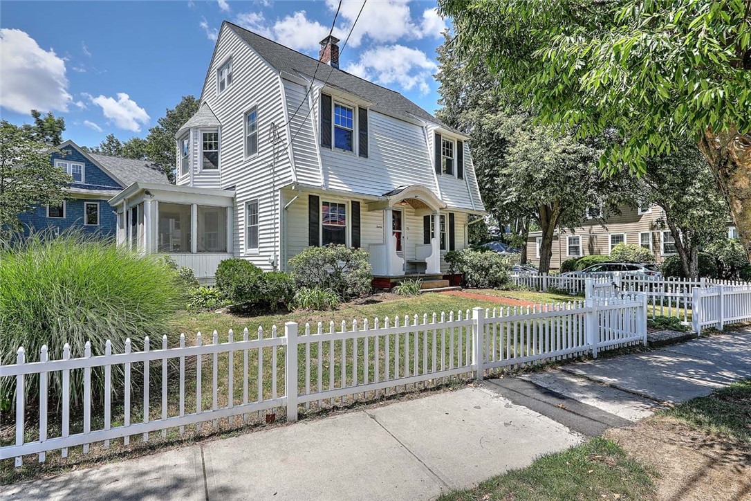 20 Summit Avenue Providence, RI 02906 - Photo 3 of 40