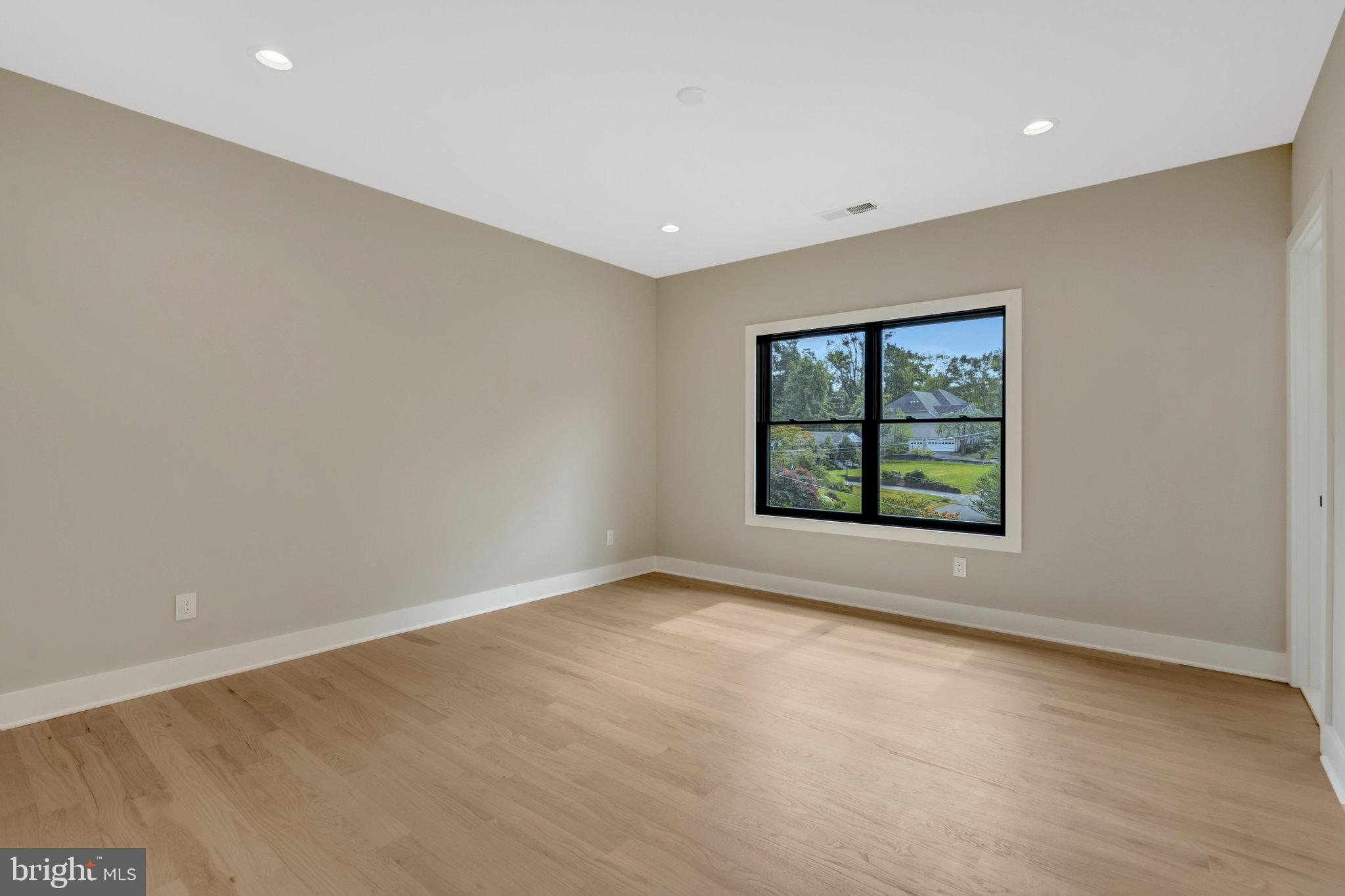 7400 Churchill Road McLean, VA 22101 - Photo 86 of 119 Bedroom with full-bath