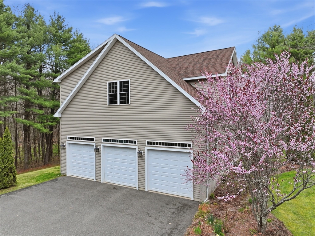 161 Rice Corner Road Brookfield, MA 01506 - Photo 3 of 42